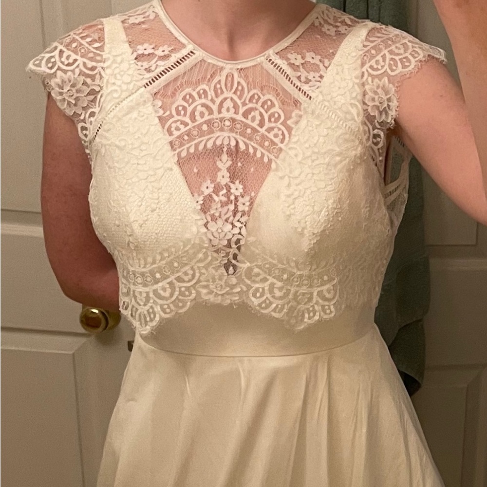 Catherine Deane Itala Lace Topper